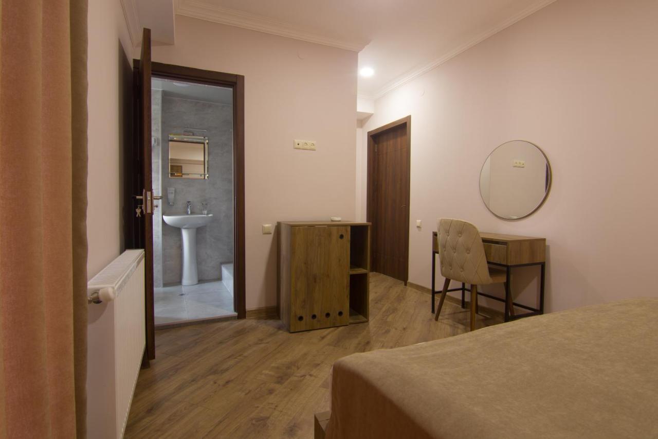 Lileo Inn Hotel Местия Екстериор снимка