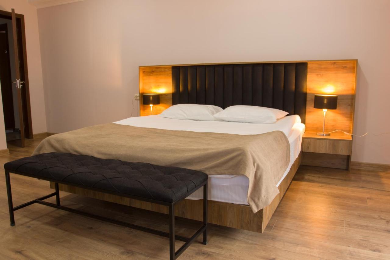 Lileo Inn Hotel Местия Екстериор снимка