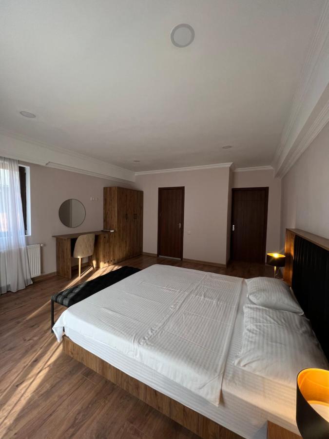 Lileo Inn Hotel Местия Екстериор снимка